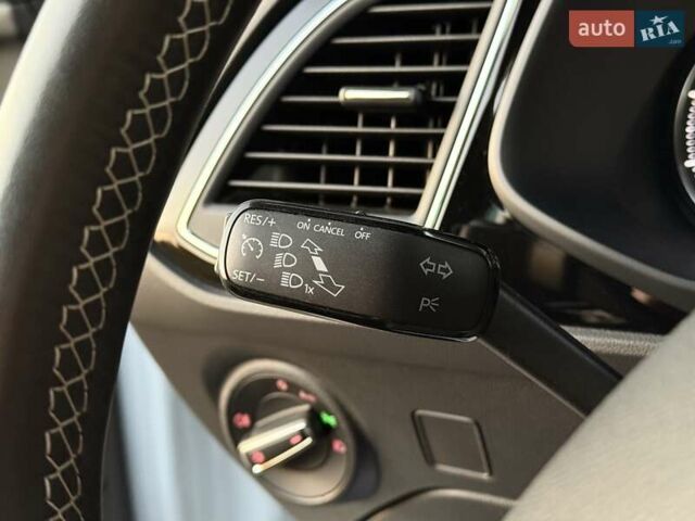 Серый Сеат Леон, объемом двигателя 2 л и пробегом 50 тыс. км за 21900 $, фото 38 на Automoto.ua