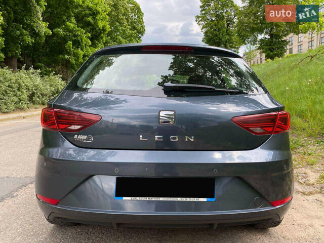 Сірий Сеат Leon, об'ємом двигуна 1.6 л та пробігом 158 тис. км за 10800 $, фото 4 на Automoto.ua