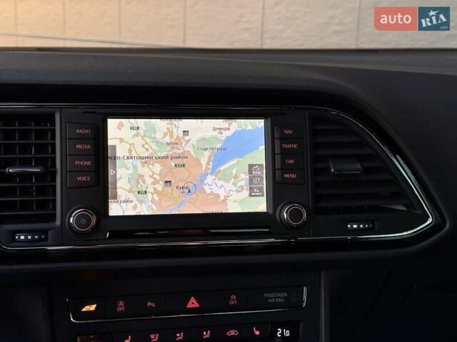 Серый Сеат Леон, объемом двигателя 2 л и пробегом 50 тыс. км за 20800 $, фото 44 на Automoto.ua