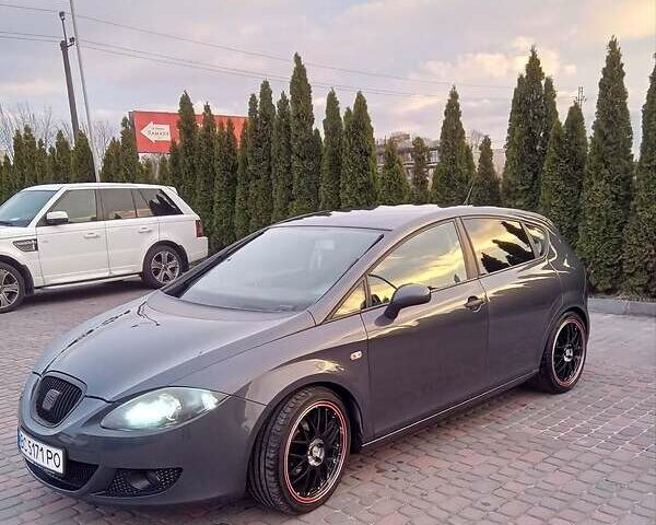 Сірий Сеат Leon, об'ємом двигуна 1.9 л та пробігом 254 тис. км за 6800 $, фото 2 на Automoto.ua