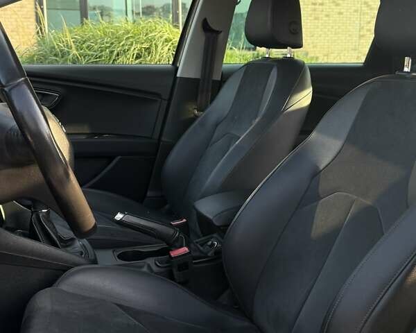 Сірий Сеат Leon, об'ємом двигуна 1.6 л та пробігом 250 тис. км за 10900 $, фото 10 на Automoto.ua