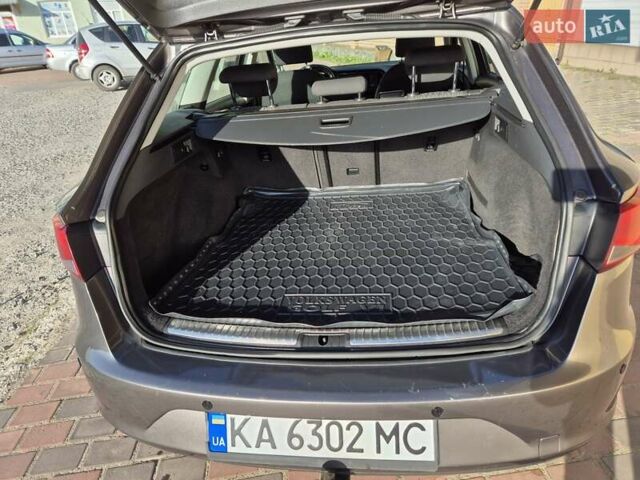Сірий Сеат Leon, об'ємом двигуна 1.97 л та пробігом 284 тис. км за 9400 $, фото 1 на Automoto.ua