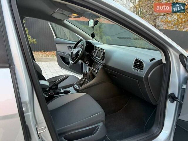 Сеат Леон 2014 в Ивано-Франковске на Automoto.ua Серый Сеат Леон, объемом двигателя 1.6 л и пробегом 154 тыс. км за 11200 $, фото 5 на Automoto.ua