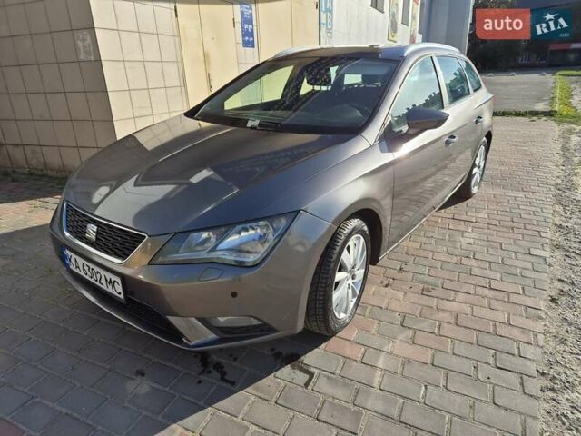 Сірий Сеат Leon, об'ємом двигуна 1.97 л та пробігом 284 тис. км за 9400 $, фото 3 на Automoto.ua