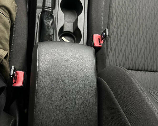 Сірий Сеат Leon, об'ємом двигуна 1.6 л та пробігом 245 тис. км за 8750 $, фото 21 на Automoto.ua