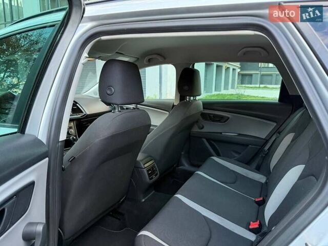 Сеат Леон 2014 в Ивано-Франковске на Automoto.ua Серый Сеат Леон, объемом двигателя 1.6 л и пробегом 154 тыс. км за 11200 $, фото 4 на Automoto.ua