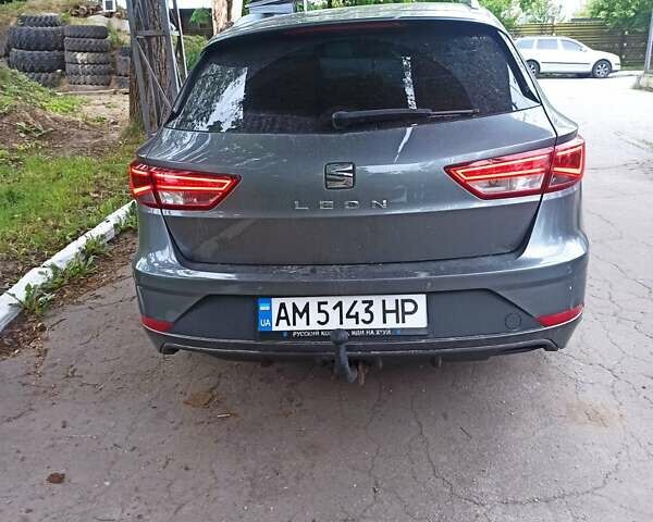 Серый Сеат Леон, объемом двигателя 1.6 л и пробегом 253 тыс. км за 9200 $, фото 2 на Automoto.ua