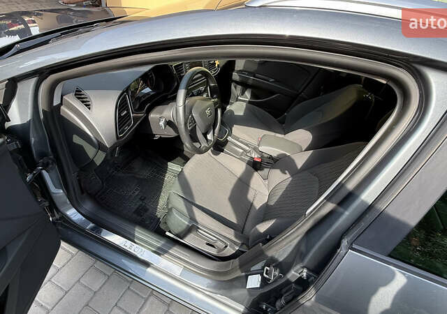 Сеат Леон 2014 в Новомосковске на Automoto.ua Серый Сеат Леон, объемом двигателя 1.6 л и пробегом 253 тыс. км за 10450 $, фото 6 на Automoto.ua