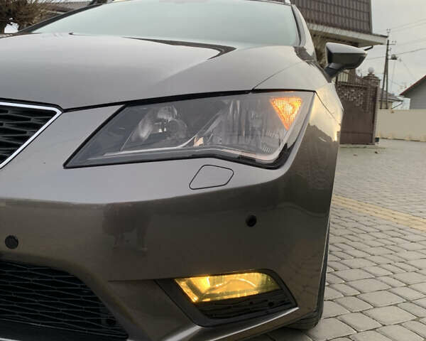 Серый Сеат Леон, объемом двигателя 2 л и пробегом 285 тыс. км за 10600 $, фото 9 на Automoto.ua