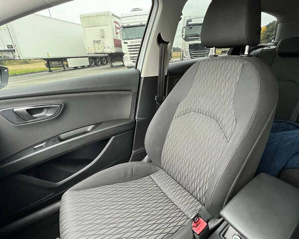 Сірий Сеат Leon, об'ємом двигуна 1.6 л та пробігом 245 тис. км за 8750 $, фото 19 на Automoto.ua