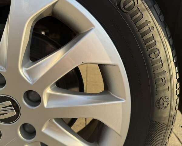 Сірий Сеат Leon, об'ємом двигуна 1.6 л та пробігом 250 тис. км за 10900 $, фото 32 на Automoto.ua