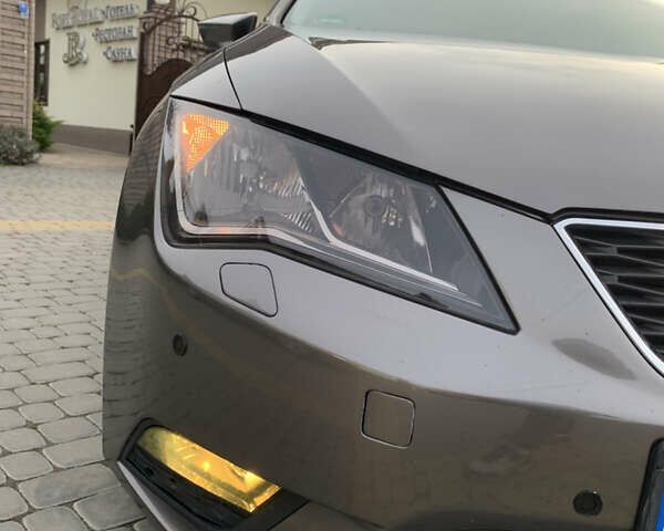 Серый Сеат Леон, объемом двигателя 2 л и пробегом 285 тыс. км за 10600 $, фото 10 на Automoto.ua