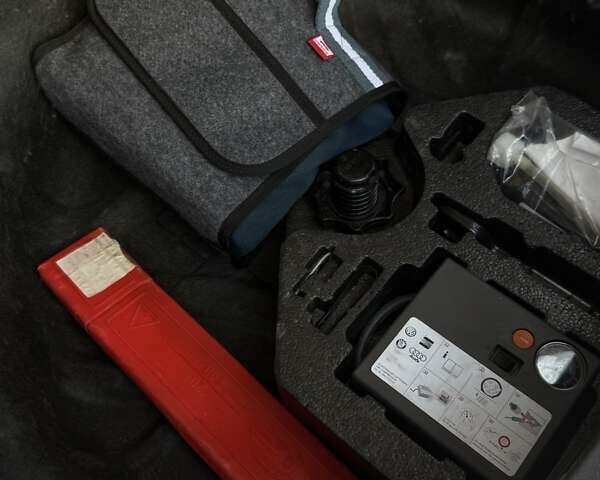 Сірий Сеат Leon, об'ємом двигуна 1.6 л та пробігом 250 тис. км за 10900 $, фото 27 на Automoto.ua