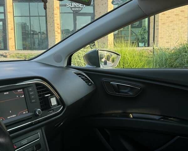 Сірий Сеат Leon, об'ємом двигуна 1.6 л та пробігом 250 тис. км за 10900 $, фото 12 на Automoto.ua
