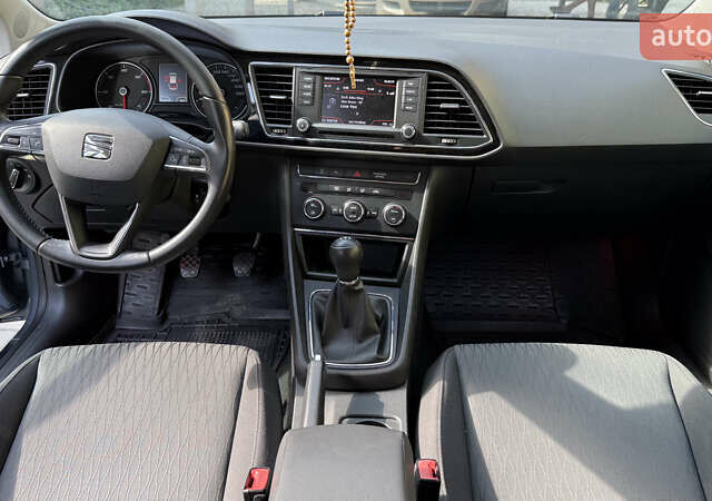 Сеат Леон 2014 в Новомосковске на Automoto.ua Серый Сеат Леон, объемом двигателя 1.6 л и пробегом 253 тыс. км за 10450 $, фото 7 на Automoto.ua