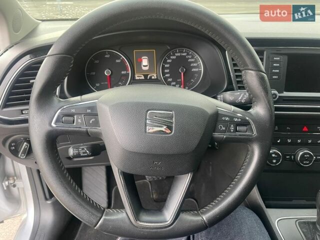 Сірий Сеат Leon, об'ємом двигуна 1.6 л та пробігом 352 тис. км за 10000 $, фото 19 на Automoto.ua