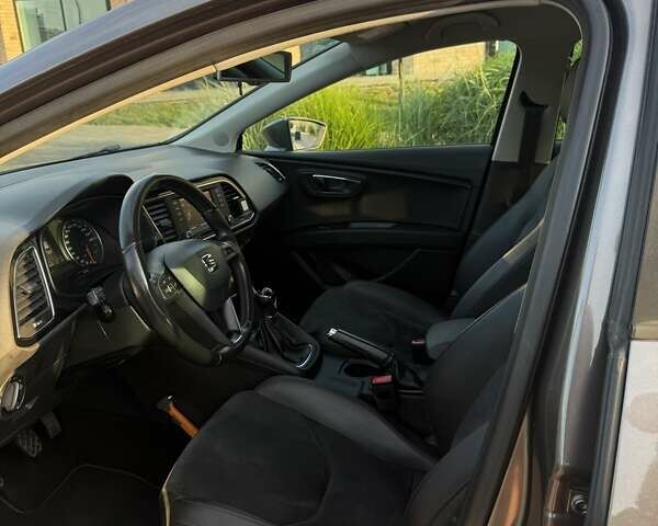 Сірий Сеат Leon, об'ємом двигуна 1.6 л та пробігом 250 тис. км за 10900 $, фото 8 на Automoto.ua