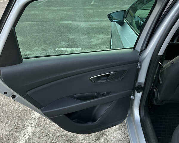 Сірий Сеат Leon, об'ємом двигуна 1.6 л та пробігом 214 тис. км за 9200 $, фото 22 на Automoto.ua