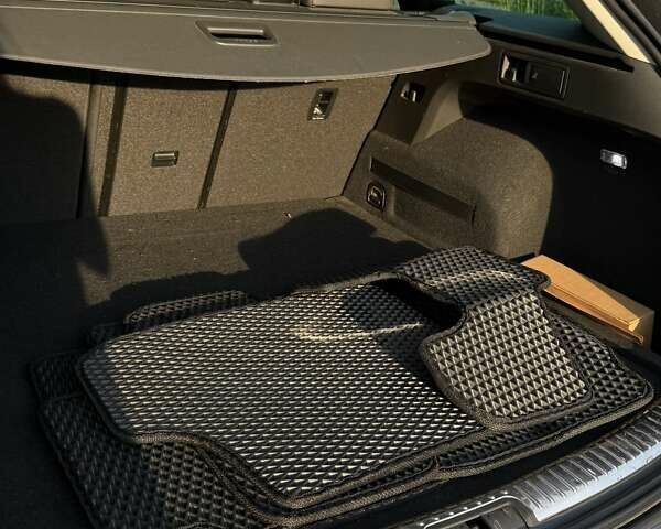 Сірий Сеат Leon, об'ємом двигуна 1.6 л та пробігом 250 тис. км за 10900 $, фото 35 на Automoto.ua