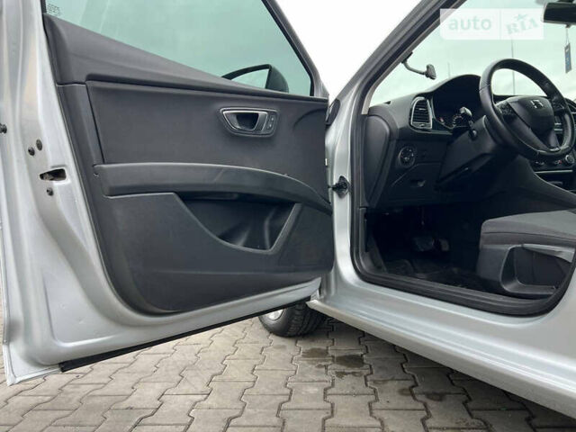 Сірий Сеат Leon, об'ємом двигуна 1.6 л та пробігом 245 тис. км за 8750 $, фото 13 на Automoto.ua
