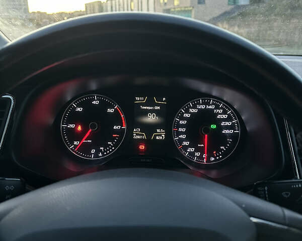 Сірий Сеат Leon, об'ємом двигуна 1.6 л та пробігом 226 тис. км за 12000 $, фото 10 на Automoto.ua