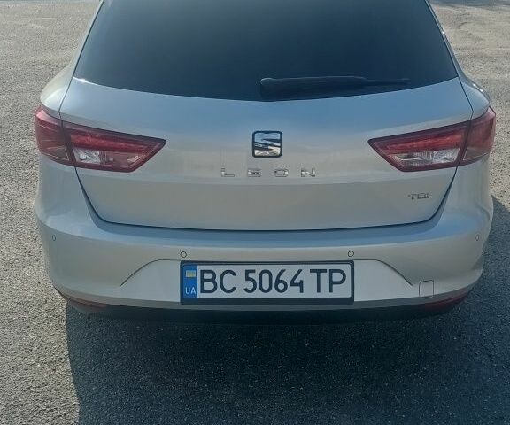 Сеат Леон 2015 в Знаменке на Automoto.ua Серый Сеат Леон, объемом двигателя 1.6 л и пробегом 224 тыс. км за 12199 $, фото 6 на Automoto.ua