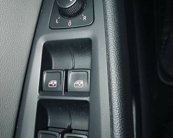 Серый Сеат Леон, объемом двигателя 1.97 л и пробегом 237 тыс. км за 12500 $, фото 9 на Automoto.ua