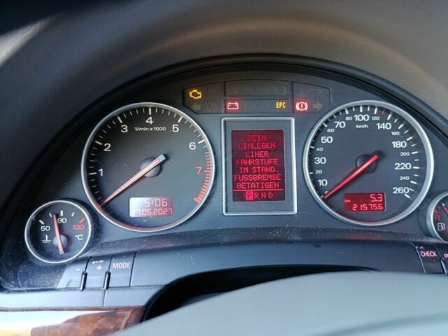 Сірий Сеат Leon, об'ємом двигуна 2 л та пробігом 242 тис. км за 12300 $, фото 2 на Automoto.ua