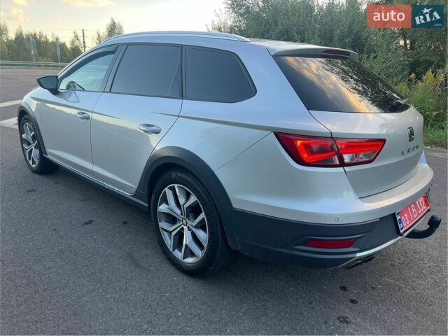 Серый Сеат Леон, объемом двигателя 2 л и пробегом 242 тыс. км за 12300 $, фото 2 на Automoto.ua