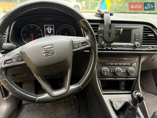 Сірий Сеат Leon, об'ємом двигуна 1.6 л та пробігом 330 тис. км за 10500 $, фото 18 на Automoto.ua