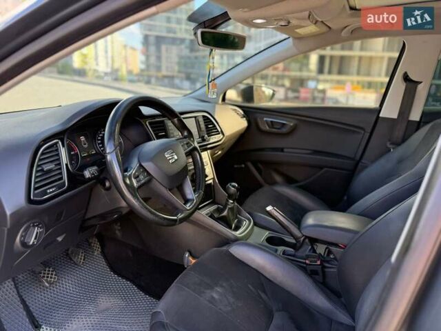 Сірий Сеат Leon, об'ємом двигуна 1.6 л та пробігом 246 тис. км за 12700 $, фото 6 на Automoto.ua