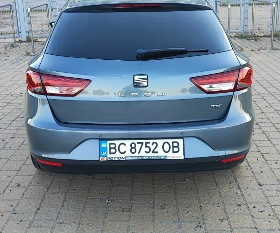 Серый Сеат Леон, объемом двигателя 1.6 л и пробегом 240 тыс. км за 13100 $, фото 3 на Automoto.ua