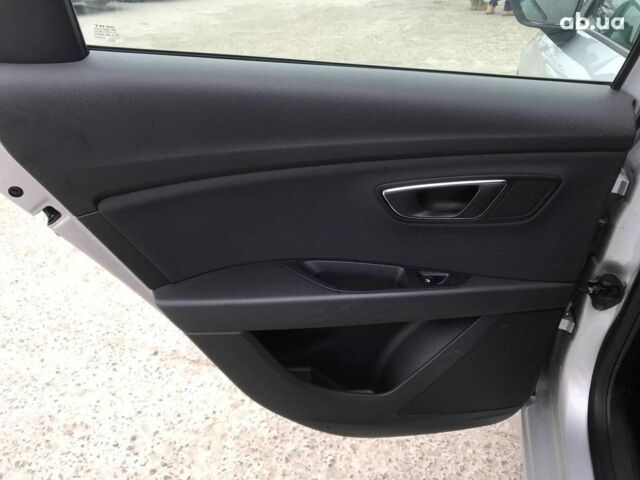 Сірий Сеат Leon, об'ємом двигуна 2.5 л та пробігом 259 тис. км за 10190 $, фото 11 на Automoto.ua