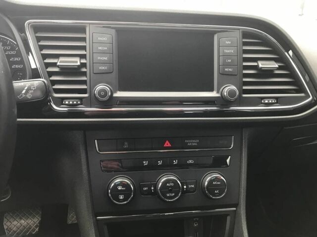 Сірий Сеат Leon, об'ємом двигуна 2.5 л та пробігом 259 тис. км за 10190 $, фото 7 на Automoto.ua