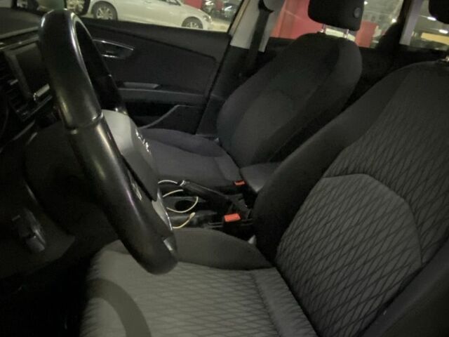 Сірий Сеат Leon, об'ємом двигуна 1.6 л та пробігом 260 тис. км за 10600 $, фото 23 на Automoto.ua