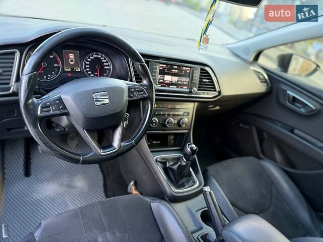 Сірий Сеат Leon, об'ємом двигуна 1.6 л та пробігом 246 тис. км за 12700 $, фото 4 на Automoto.ua