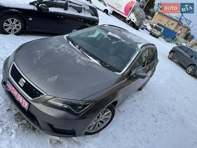 Серый Сеат Леон, объемом двигателя 1.6 л и пробегом 152 тыс. км за 14300 $, фото 1 на Automoto.ua