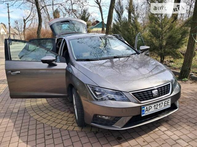 Сірий Сеат Leon, об'ємом двигуна 1.4 л та пробігом 53 тис. км за 16999 $, фото 4 на Automoto.ua