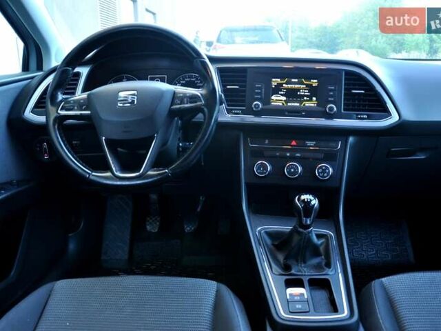 Сірий Сеат Leon, об'ємом двигуна 1.6 л та пробігом 200 тис. км за 9500 $, фото 23 на Automoto.ua