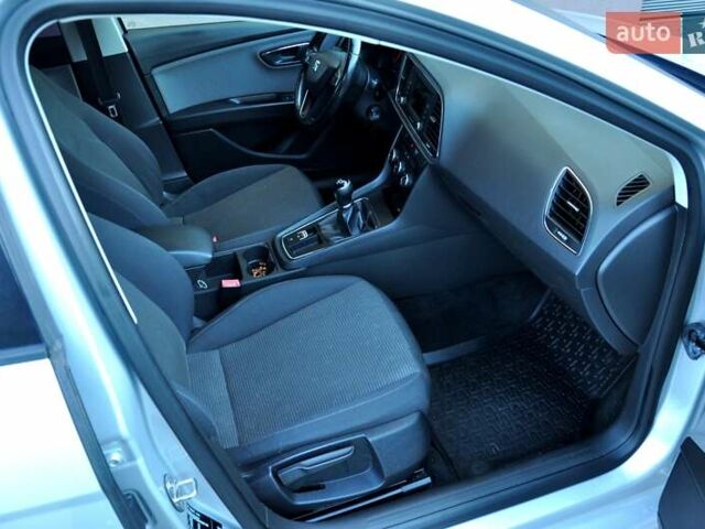 Сірий Сеат Leon, об'ємом двигуна 1.6 л та пробігом 200 тис. км за 9500 $, фото 15 на Automoto.ua