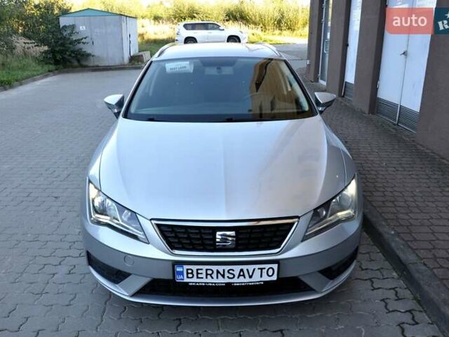 Сірий Сеат Leon, об'ємом двигуна 1.6 л та пробігом 200 тис. км за 9500 $, фото 1 на Automoto.ua