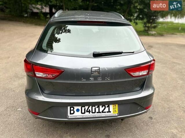 Серый Сеат Леон, объемом двигателя 1.6 л и пробегом 271 тыс. км за 12700 $, фото 7 на Automoto.ua