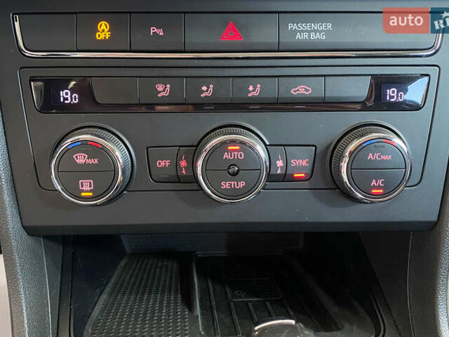 Серый Сеат Леон, объемом двигателя 1.6 л и пробегом 156 тыс. км за 16450 $, фото 21 на Automoto.ua