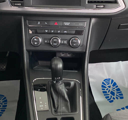 Сірий Сеат Leon, об'ємом двигуна 1.6 л та пробігом 158 тис. км за 16450 $, фото 21 на Automoto.ua