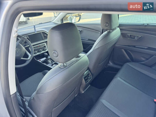 Серый Сеат Леон, объемом двигателя 2 л и пробегом 225 тыс. км за 13150 $, фото 10 на Automoto.ua