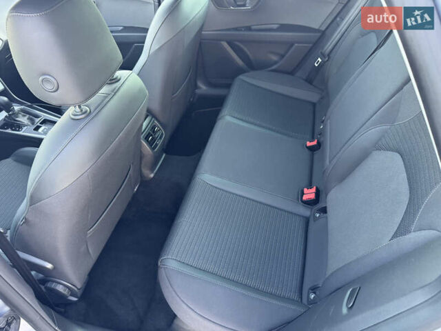 Серый Сеат Леон, объемом двигателя 2 л и пробегом 225 тыс. км за 13150 $, фото 9 на Automoto.ua