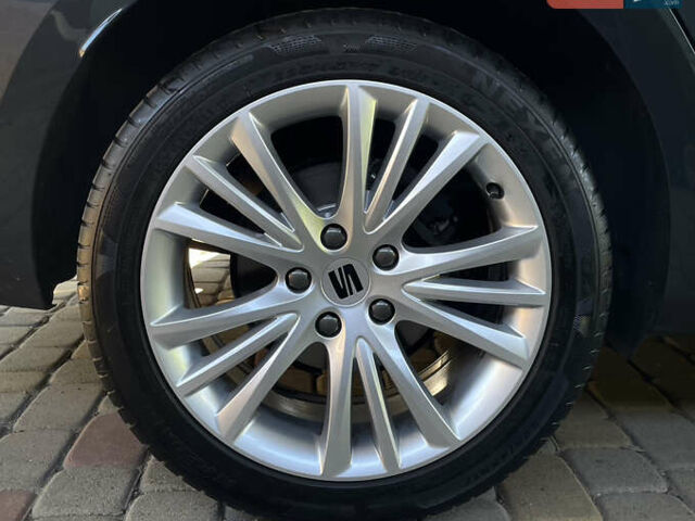 Сеат Леон 2022 в Мукачеве на Automoto.ua Серый Сеат Леон, объемом двигателя 1.97 л и пробегом 185 тыс. км за 19900 $, фото 22 на Automoto.ua