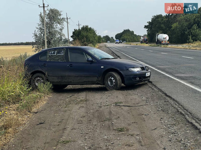 Синій Сеат Leon, об'ємом двигуна 1.9 л та пробігом 360 тис. км за 1450 $, фото 5 на Automoto.ua