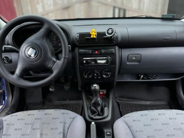 Синий Сеат Леон, объемом двигателя 0 л и пробегом 311 тыс. км за 2010 $, фото 7 на Automoto.ua
