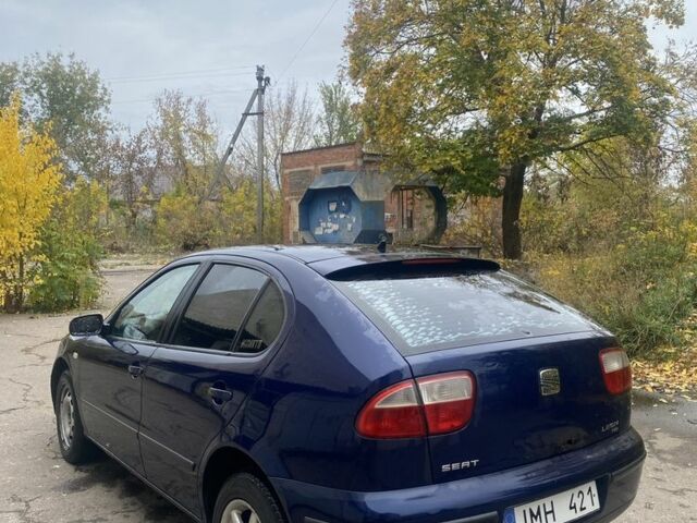 Синій Сеат Leon, об'ємом двигуна 1.9 л та пробігом 256 тис. км за 1350 $, фото 5 на Automoto.ua